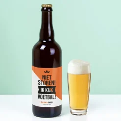 Ditverzinjeniet Bierflessen|Bierfles Niet storen ik kijk voetbal (750 ml)