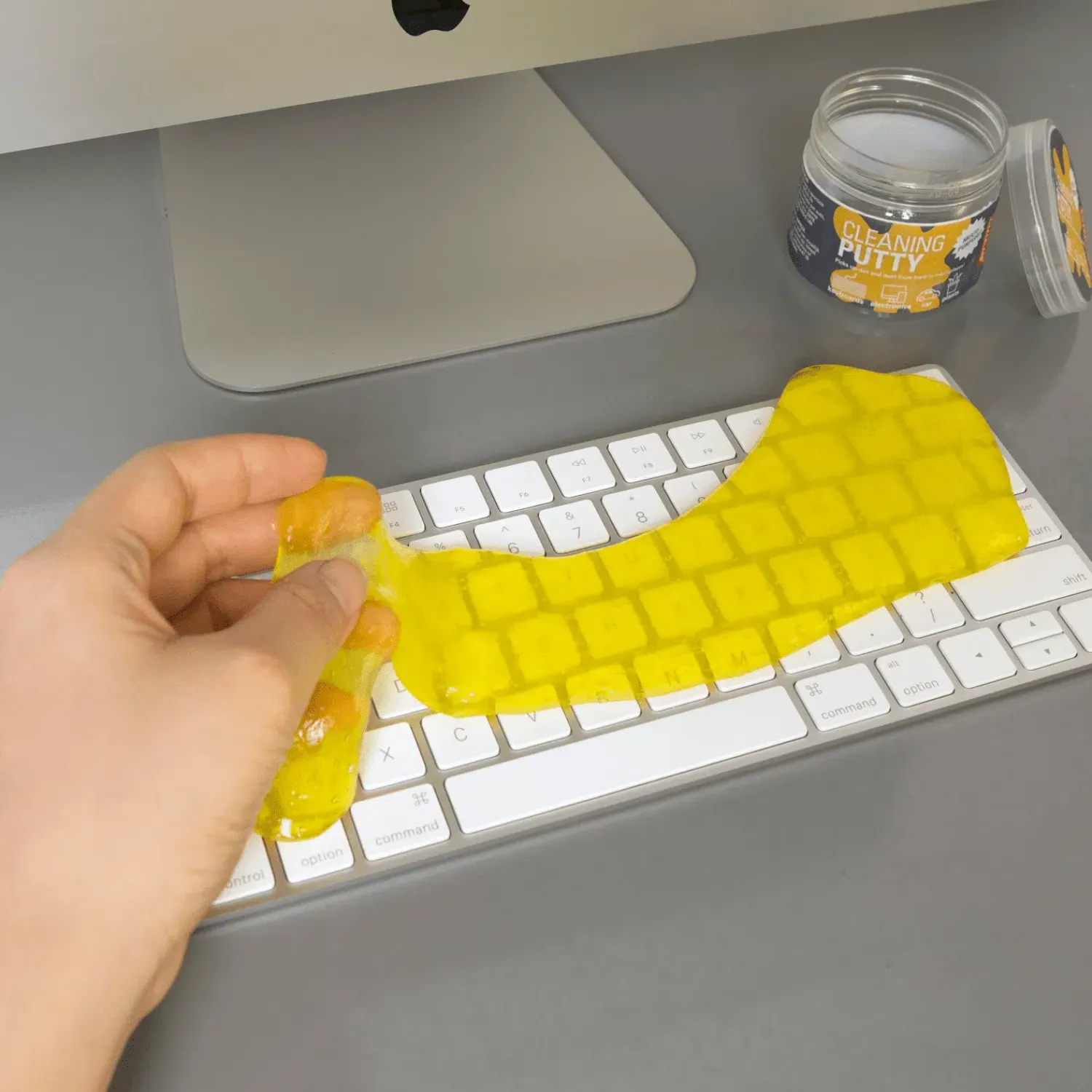 Ditverzinjeniet Kantoor|Cleaning putty