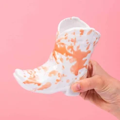 Ditverzinjeniet Kaarsen En Kandelaars|Cowboylaars geurkaars