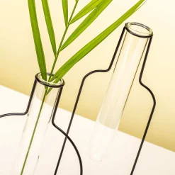 Ditverzinjeniet Vazen|Draadvaas