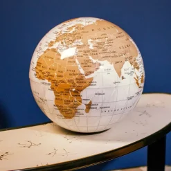 Ditverzinjeniet Reizen|Draaiende Wereldbol