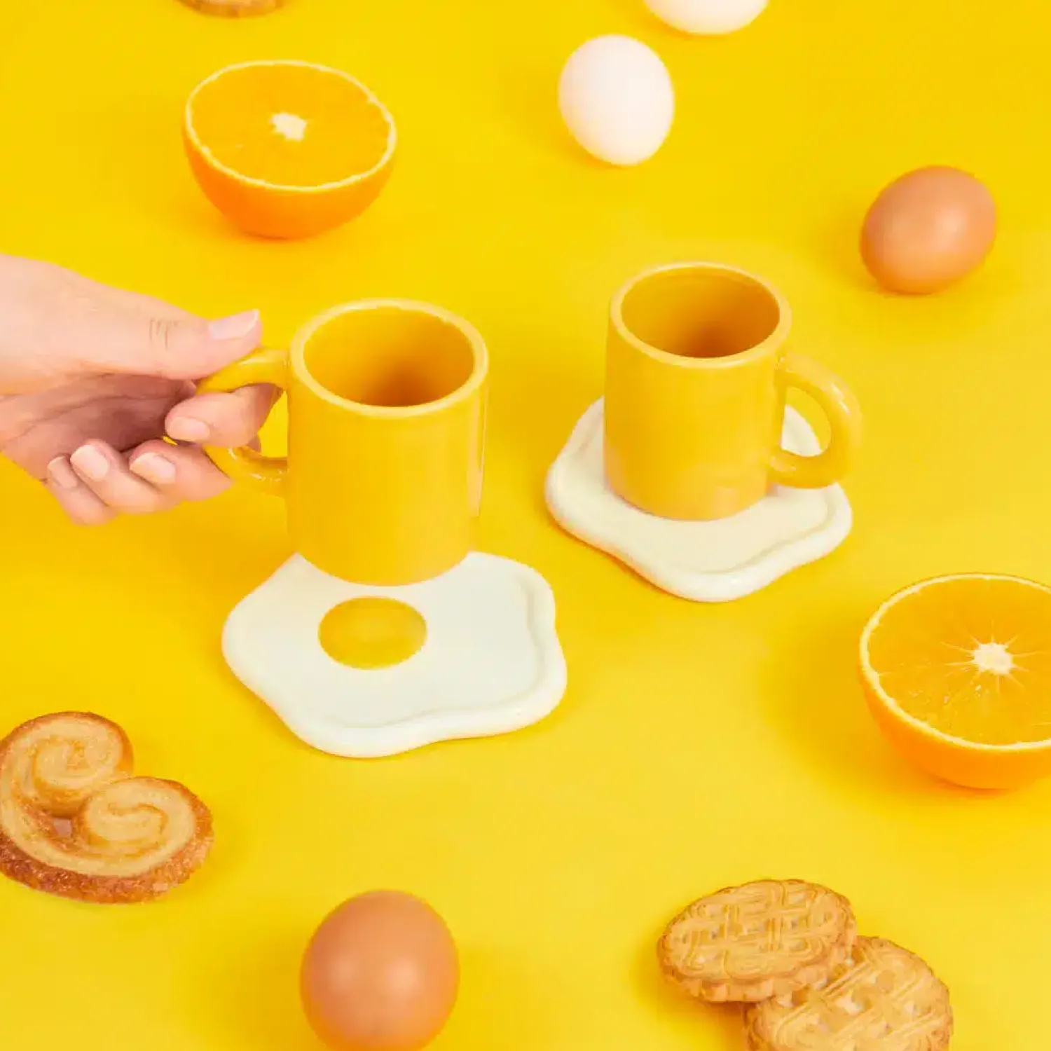 Ditverzinjeniet Mokken & Glazen|Ei mok en schotel (set van 4)