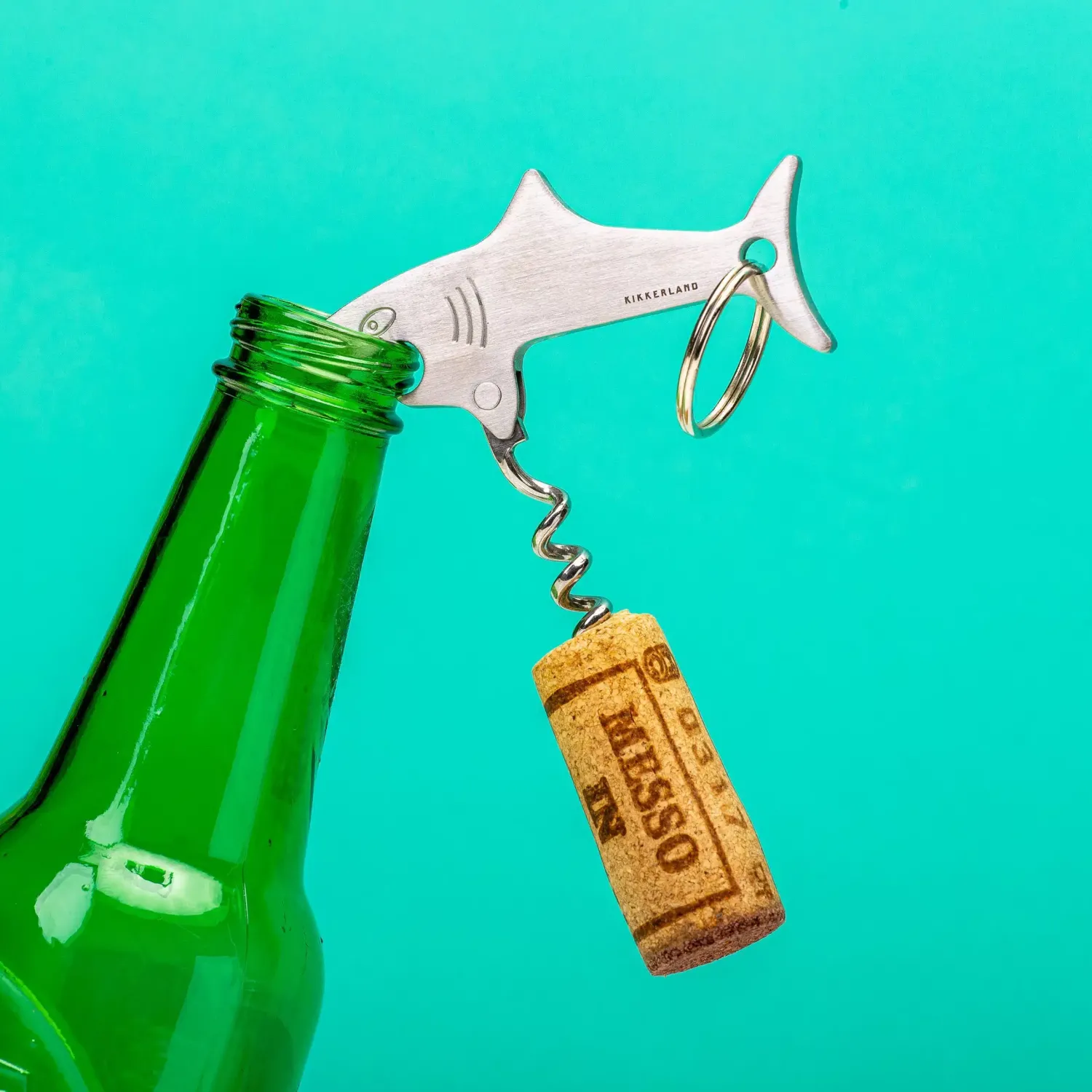 Ditverzinjeniet Flesopeners|Haai bartool