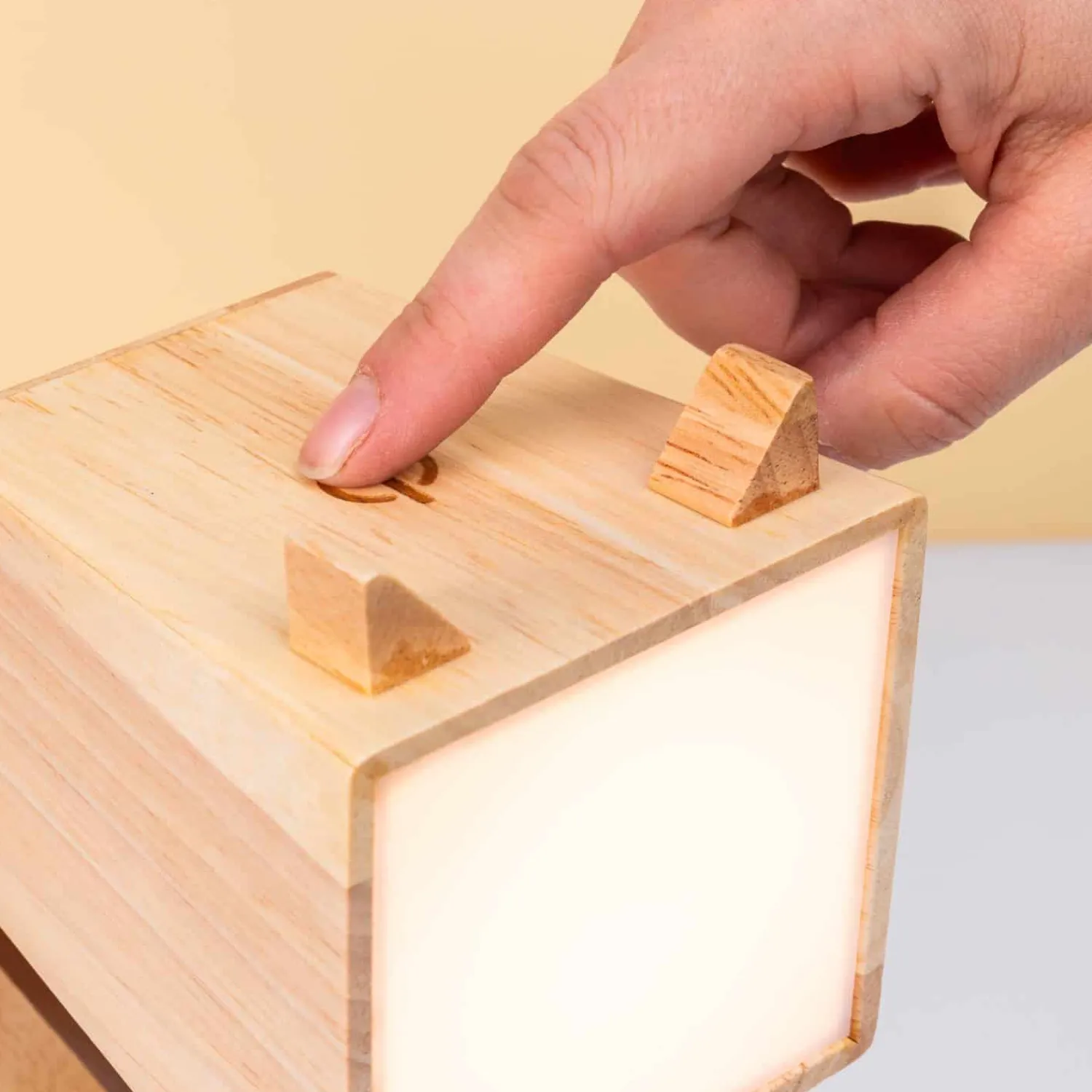 Ditverzinjeniet Verlichting|Houten tafellamp