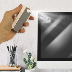 Ditverzinjeniet Kantoor|8-in-1 gadget cleaner