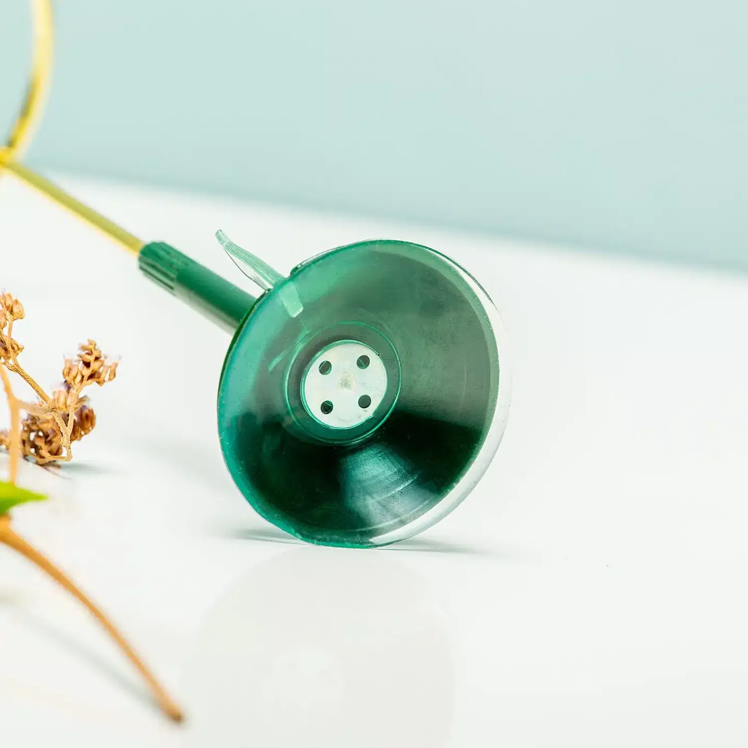 Ditverzinjeniet Vazen|Invisivase bloemstandaard