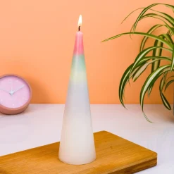 Ditverzinjeniet Kaarsen En Kandelaars|Kegelvormige regenboog druipkaars