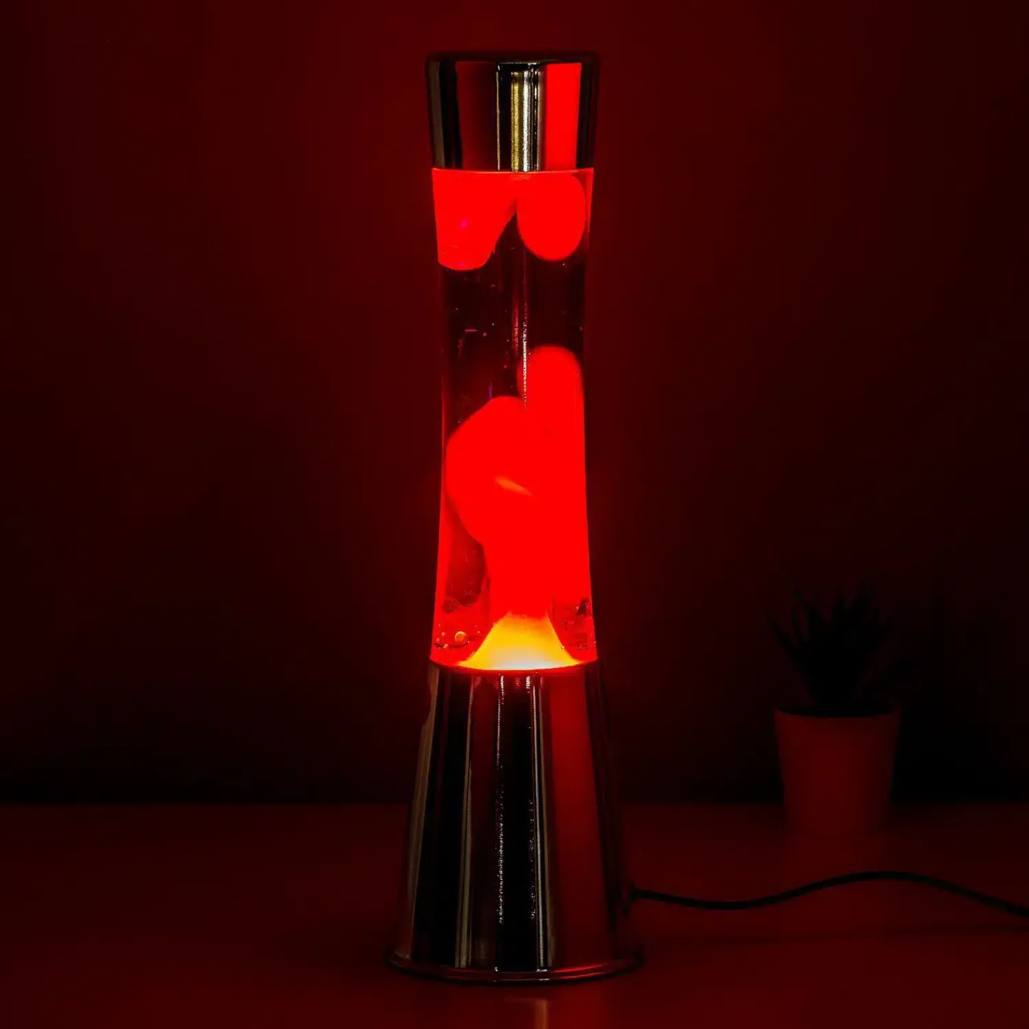 Ditverzinjeniet Verlichting|Lavalampen|Lavalamp zilver met paarse vloeistof en rode lava