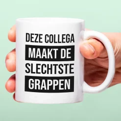 Ditverzinjeniet Kantoor|Mokken & Glazen|Mok Deze collega maakt de slechtste grappen