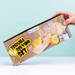 Ditverzinjeniet Drankspelletjes|Borrelen|Tequila set op serveertray