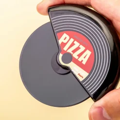 Ditverzinjeniet Muziek|Vinyl pizzasnijder