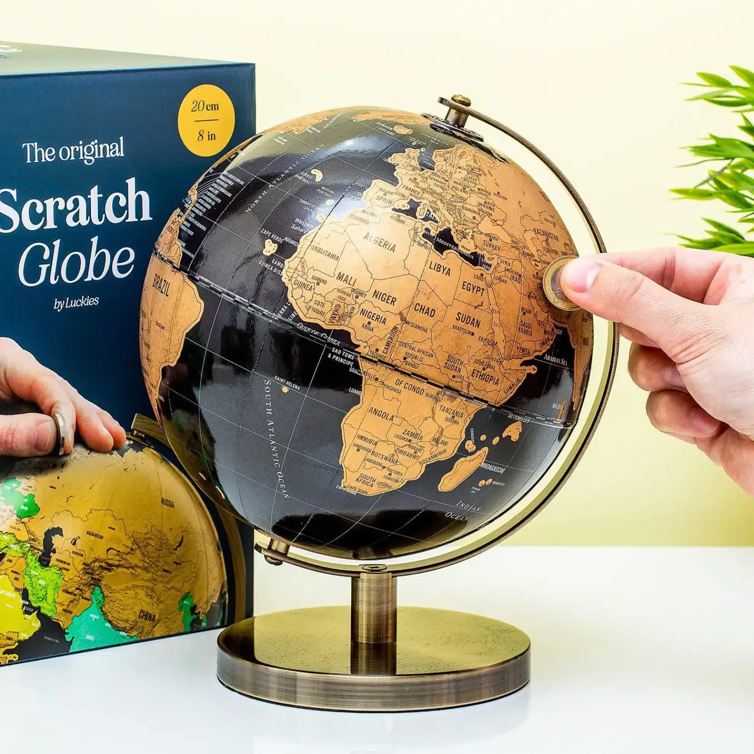 Ditverzinjeniet Reizen|Wereldbol met krasfolie