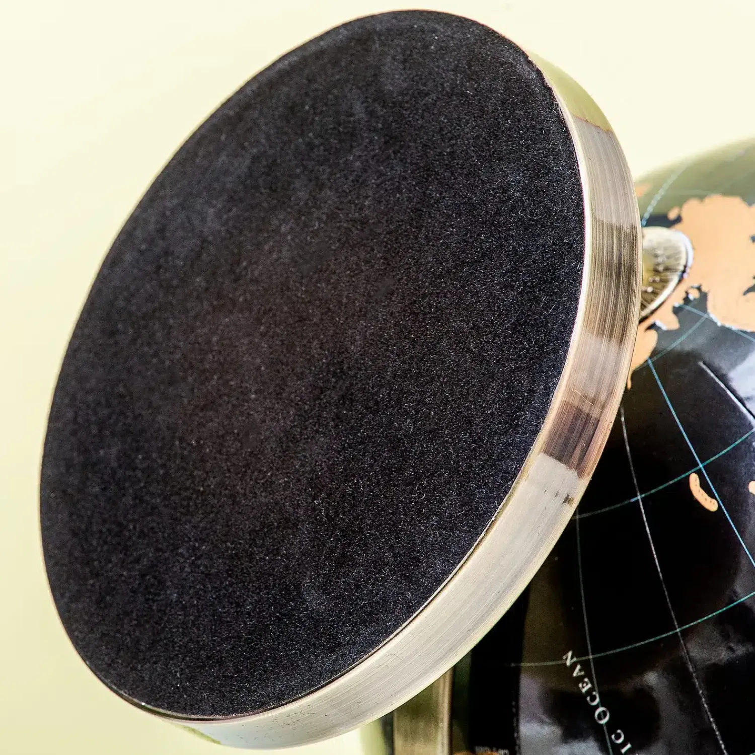 Ditverzinjeniet Reizen|Wereldbol met krasfolie